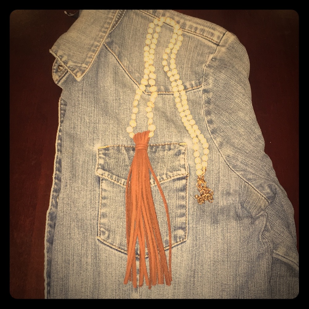Pearls and leather necklace. Cowgirl chic!